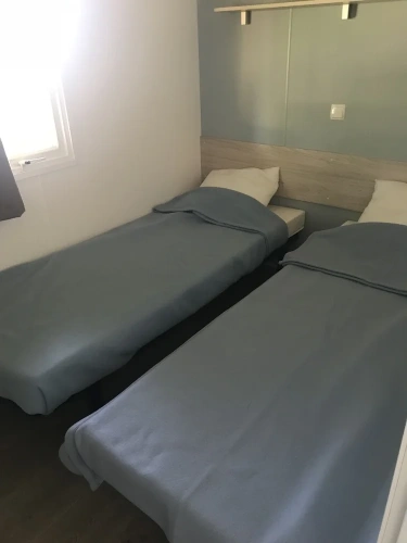 3 Bedrooms Standard Family room