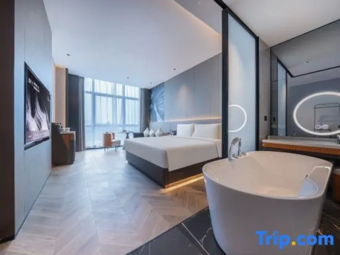 Suite with view