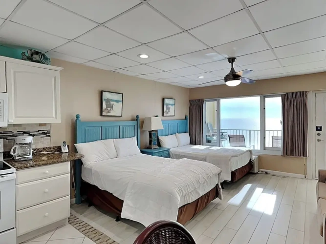 Quadruple Suite with balcony and beachfront