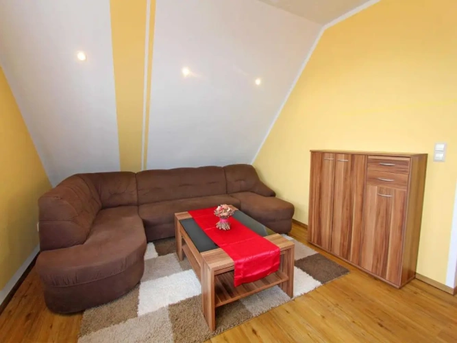 3 Bedrooms Cottage