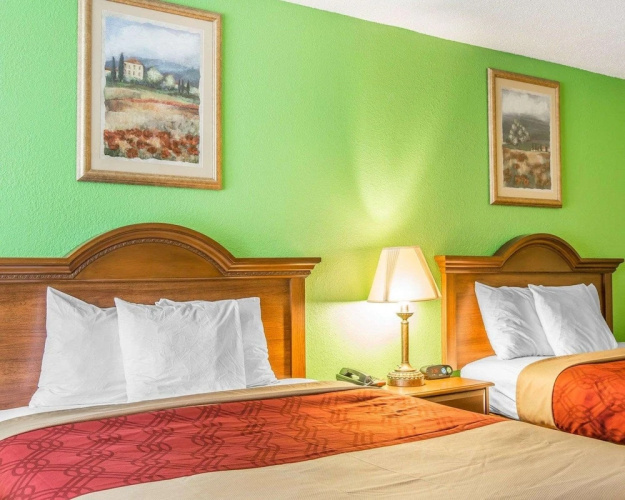 Econo Lodge Douglas