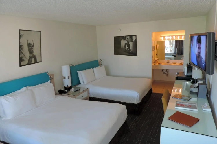 Deluxe Quadruple room