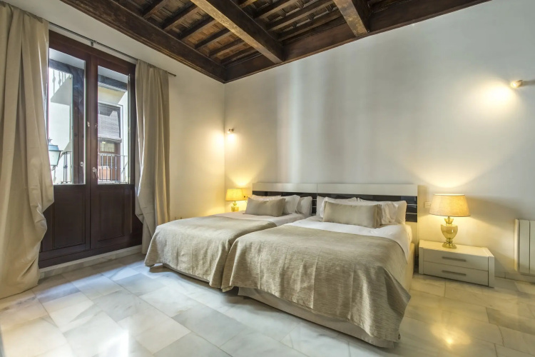 Comet Suites Elvira