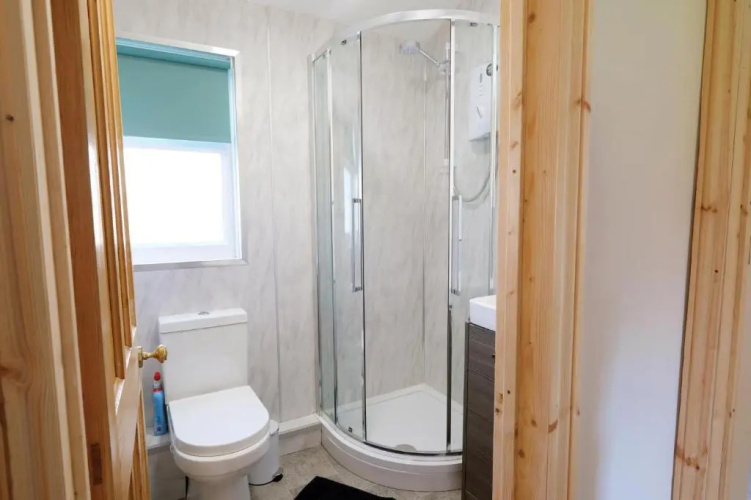 Pen Dragon - 2 Bedroom Cottage - Pen-clawdd