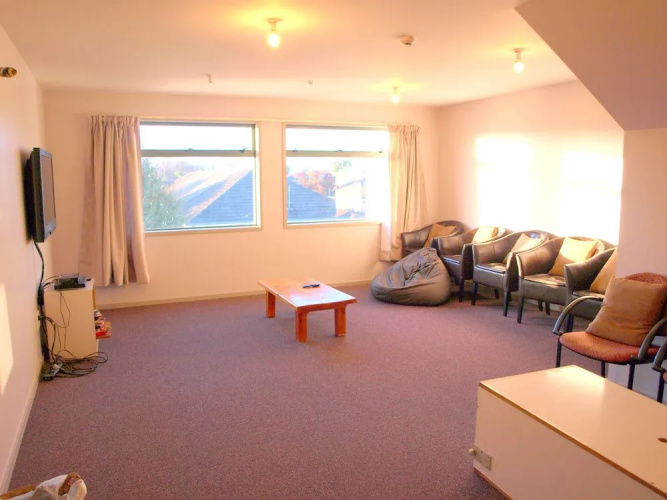 Kiwi House - Hostel