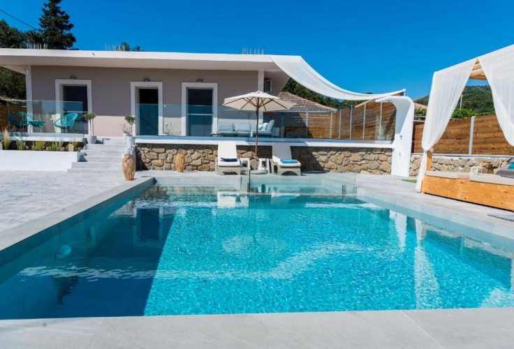 3 Bedrooms Villa