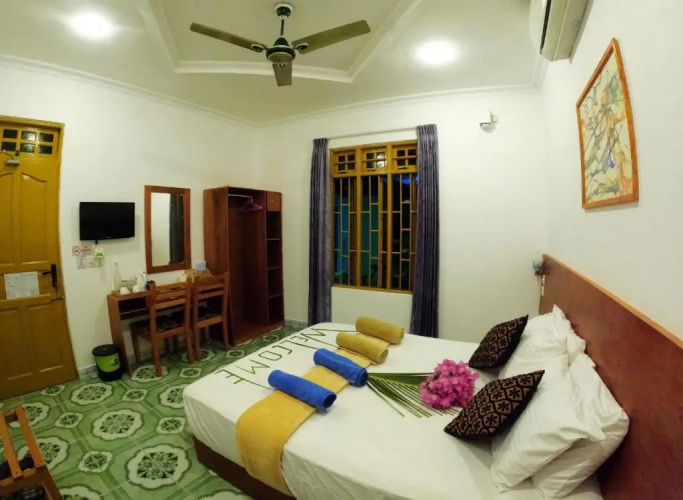 Adroit Beach Inn