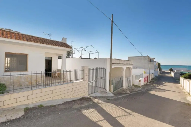 2 Bedrooms Cottage