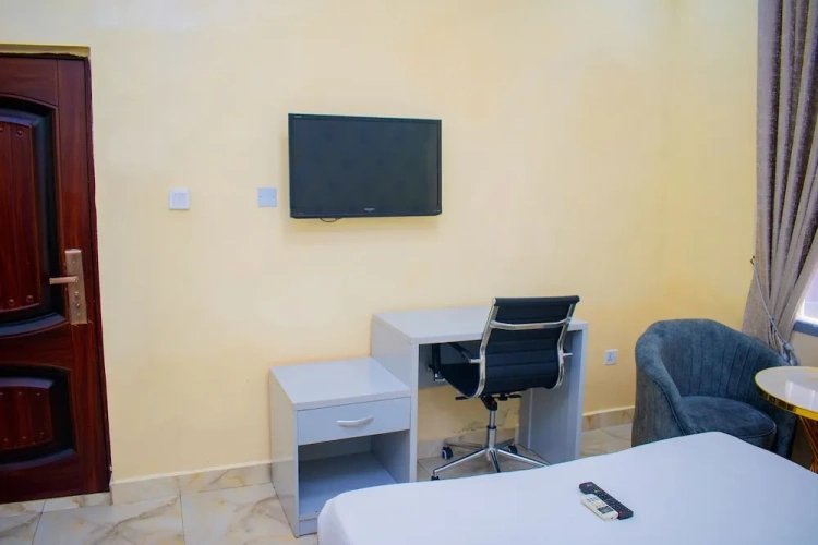 Standard Single room with balcony and with city view