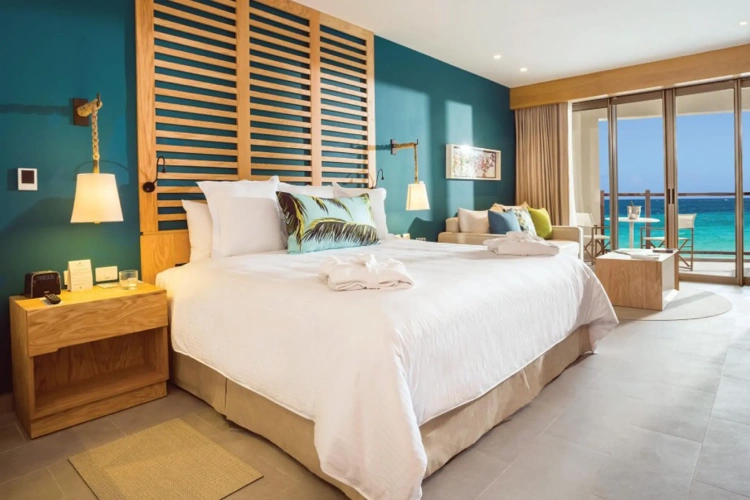 Double Junior Suite with ocean view