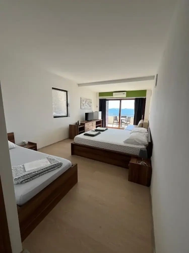 Standard Quadruple Family room with sea view