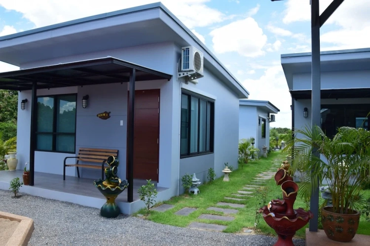 Deluxe Bungalow