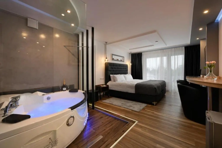 Deluxe Double room with balcony