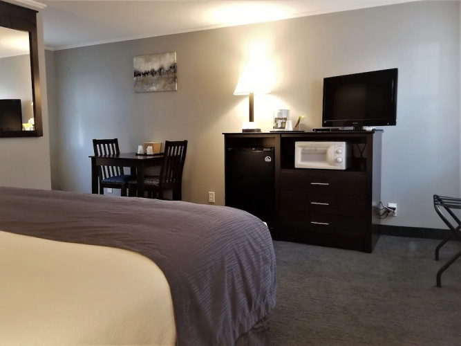 Mt Madison Inn & Suites