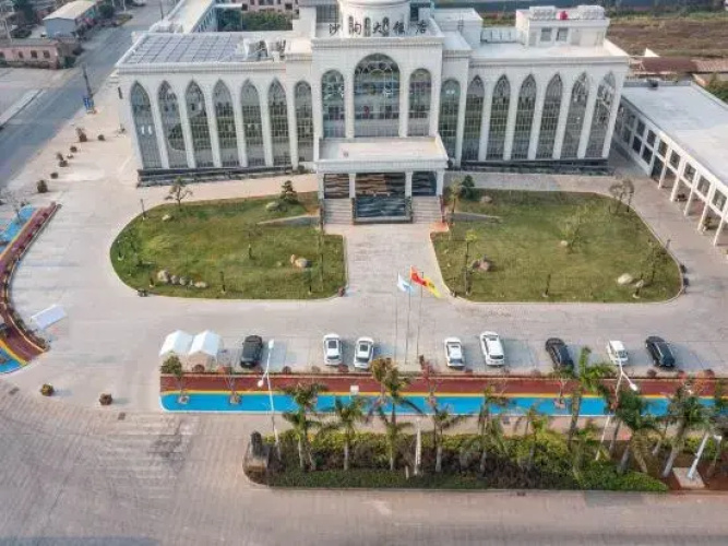Shadian Hotel