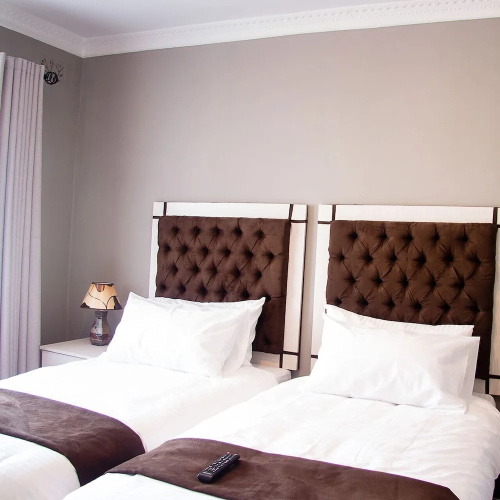 Sarum Lodge