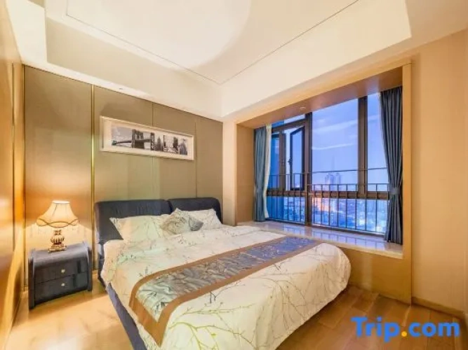 2 Bedrooms Suite with balcony and with view