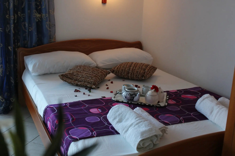 Hotel Holiday