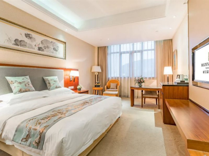 Winterless Cloud Dwelling&Rippling Court Hotel Wuxi