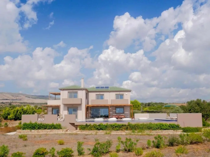 Villa beachfront