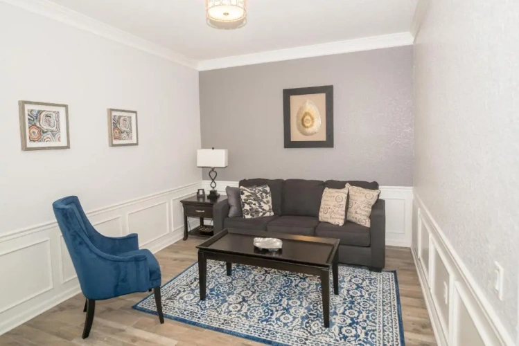 3 Bedrooms Apartment with lake view