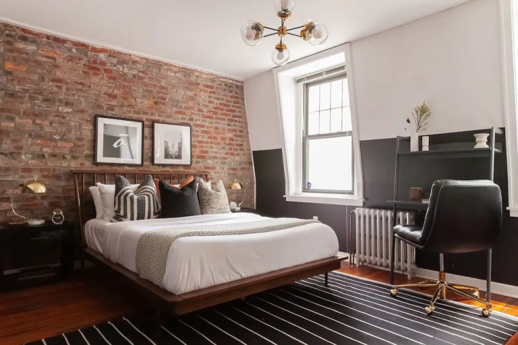 Domio Rittenhouse Square Charming 3BR Duplex + Deck
