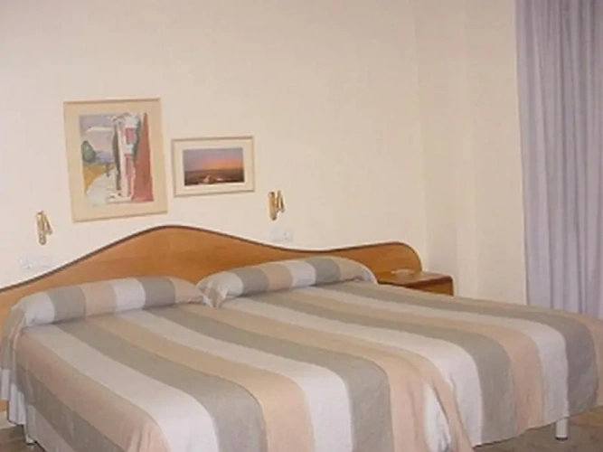 Standard Twin room with balcony