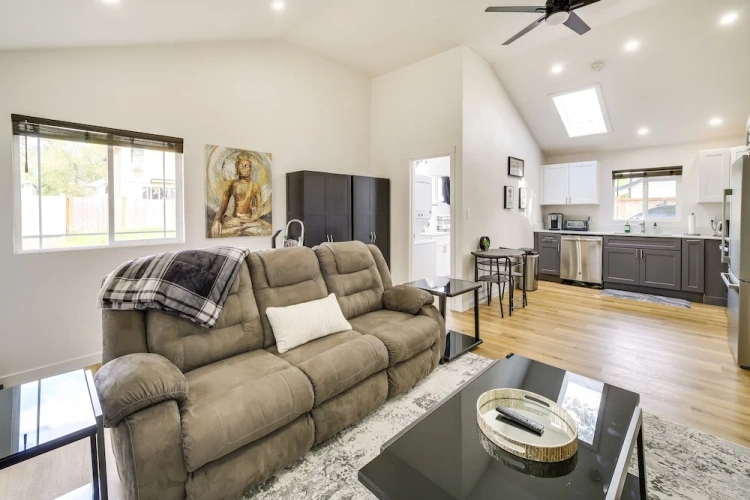 2 Bedrooms Cottage