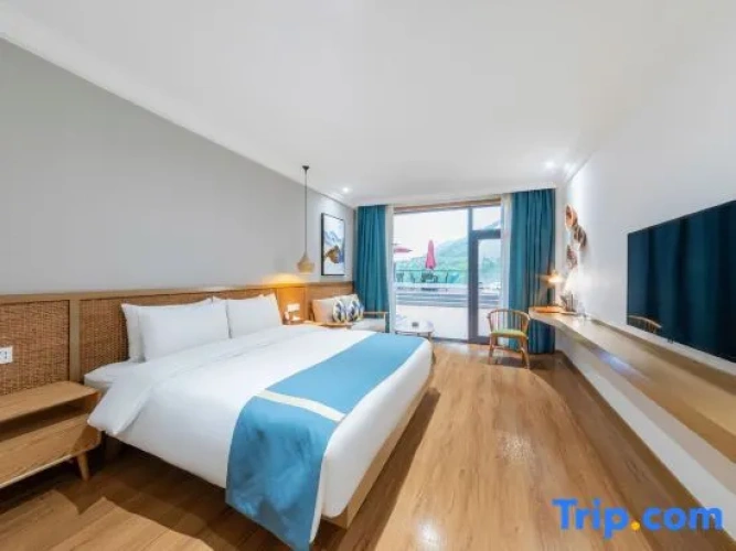 Deluxe Double room with lake view