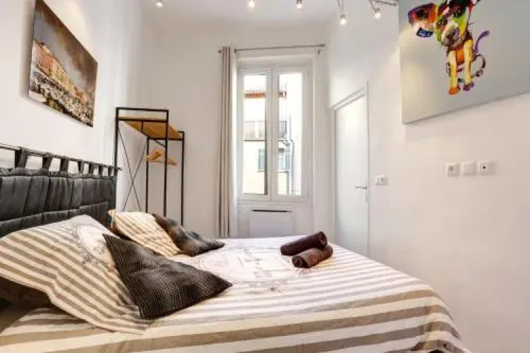 Great Flat in the Old Town Up To 4