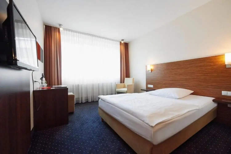 French Bed Single room