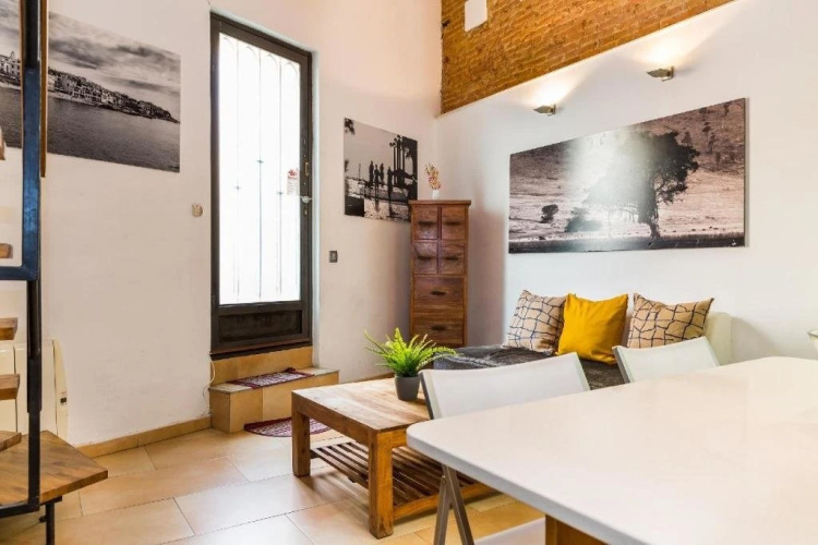 Beach Style Loft, 5 Min From the Beach
