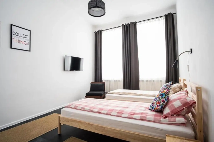Standard Double room with city view