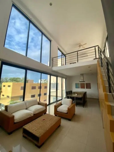 2 bd 2 bath penthouse walking distance from 5th Av
