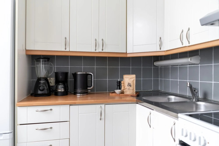Bright studio apartment in Kaivoksela