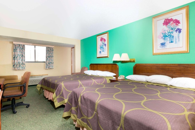 Standard Quadruple room