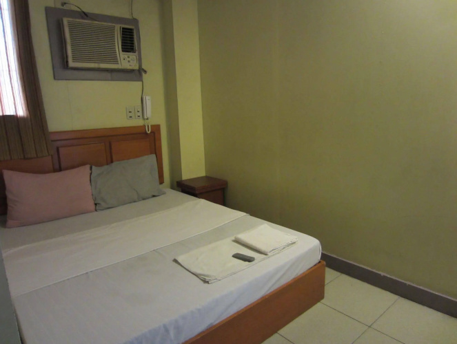 OYO 790 Mango Inn