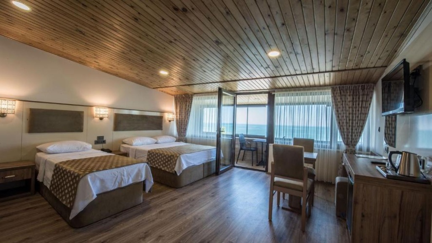 Standard Double room with view