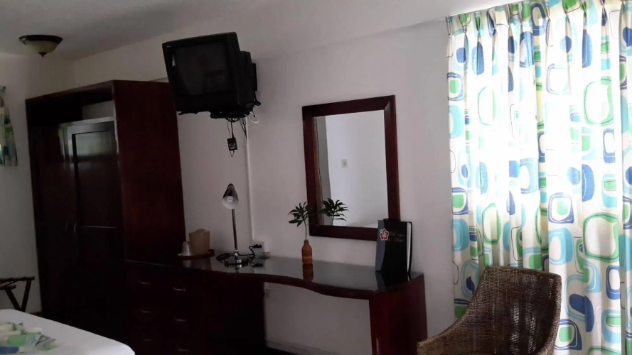 Hibiscus Lodge