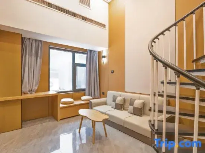 2 Bedrooms Suite