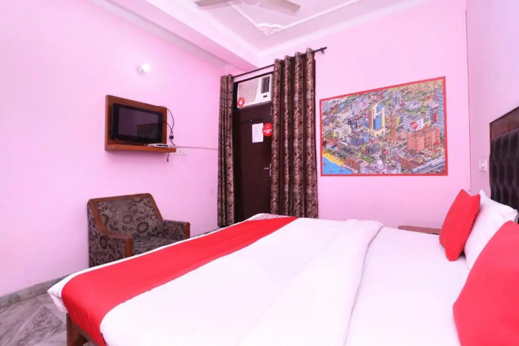 OYO 19403 Hotel Ashish Plaza