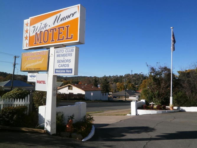 White Manor Motel