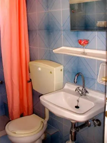 Rafeleti Rooms
