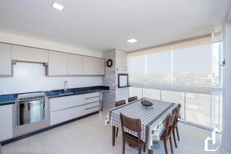Cobertura Duplex Com Piscina E 03 Suítes