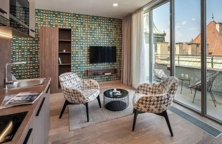 VN17 Rooftop Suites by Adrez Living