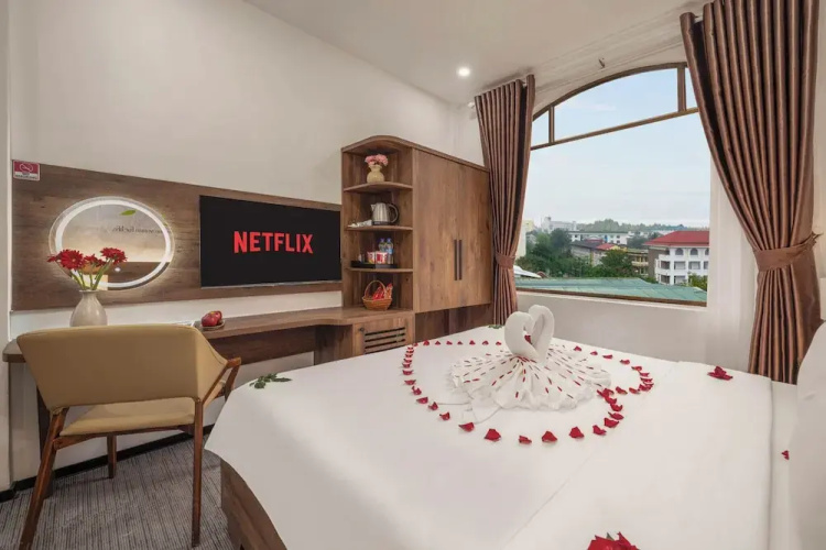 Kly Luxury Hotel