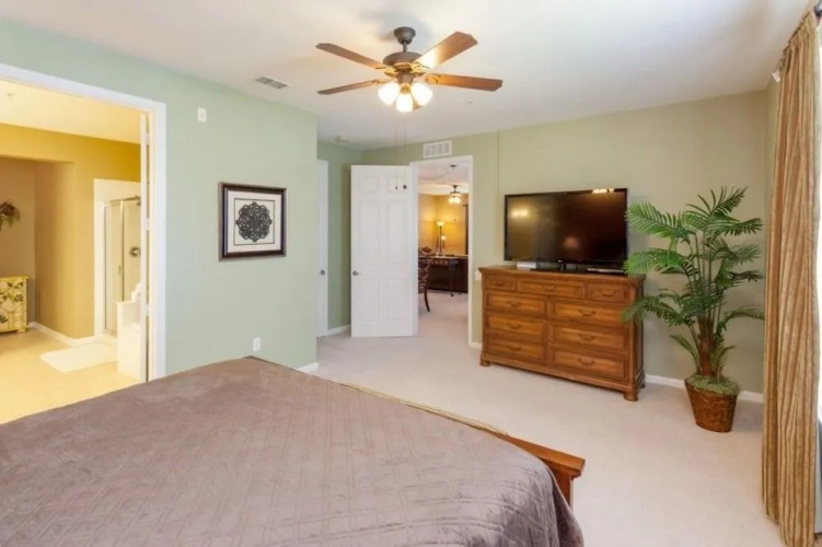 5012 Shoreway Loop #107 - 3 Br condo by RedAwning