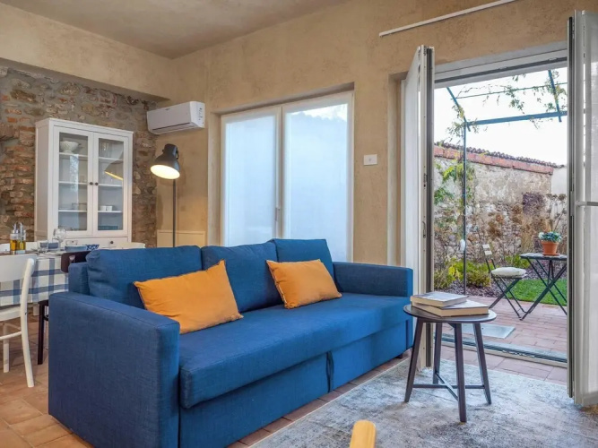 Green Lodge - Apartment 1 - 1 BR 1 Bath