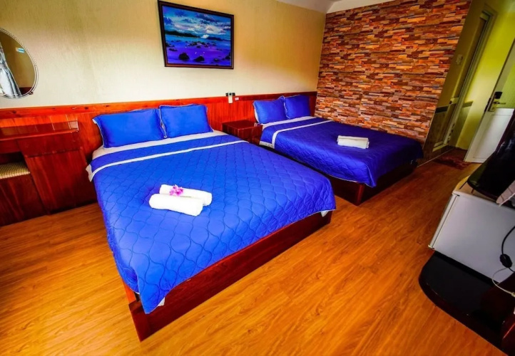 Con Son Island Hotel