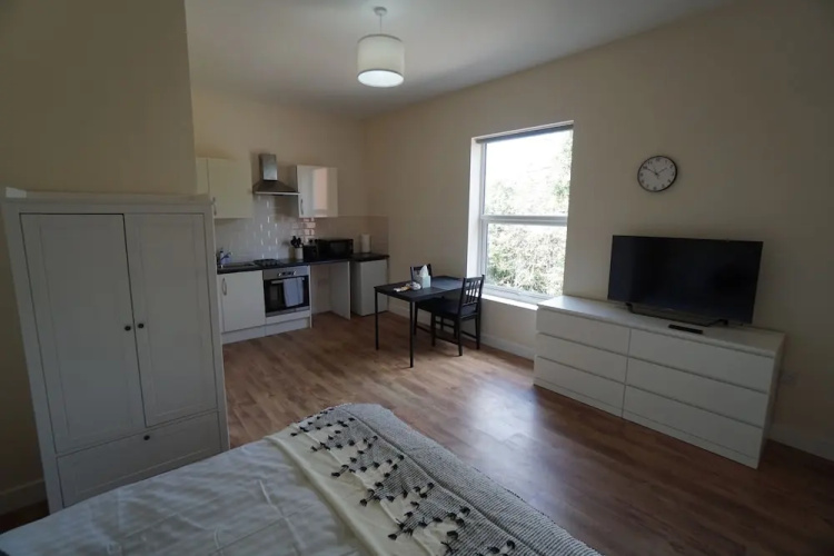 Arbourfield Lodge | Serviced Accomodation